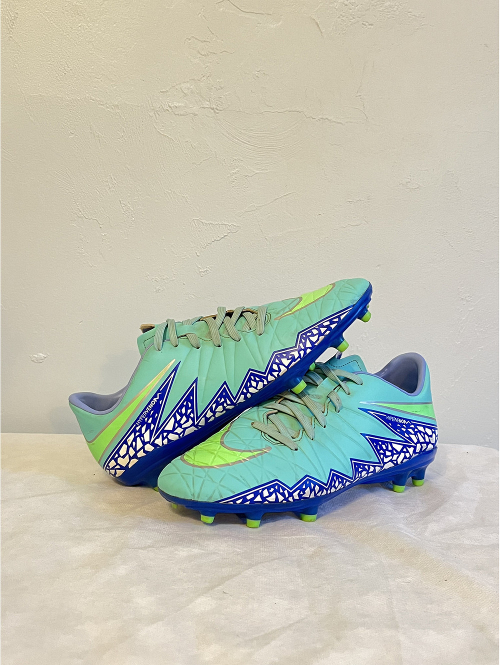 Nike Hypervenom 2 blue/green Soccer Cleats Size womens 8 /mens 6.5